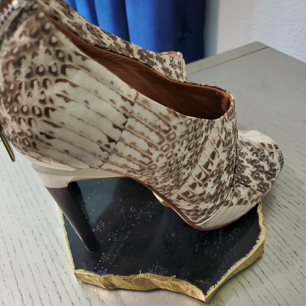 Shoe booties - Picture 3 of 5